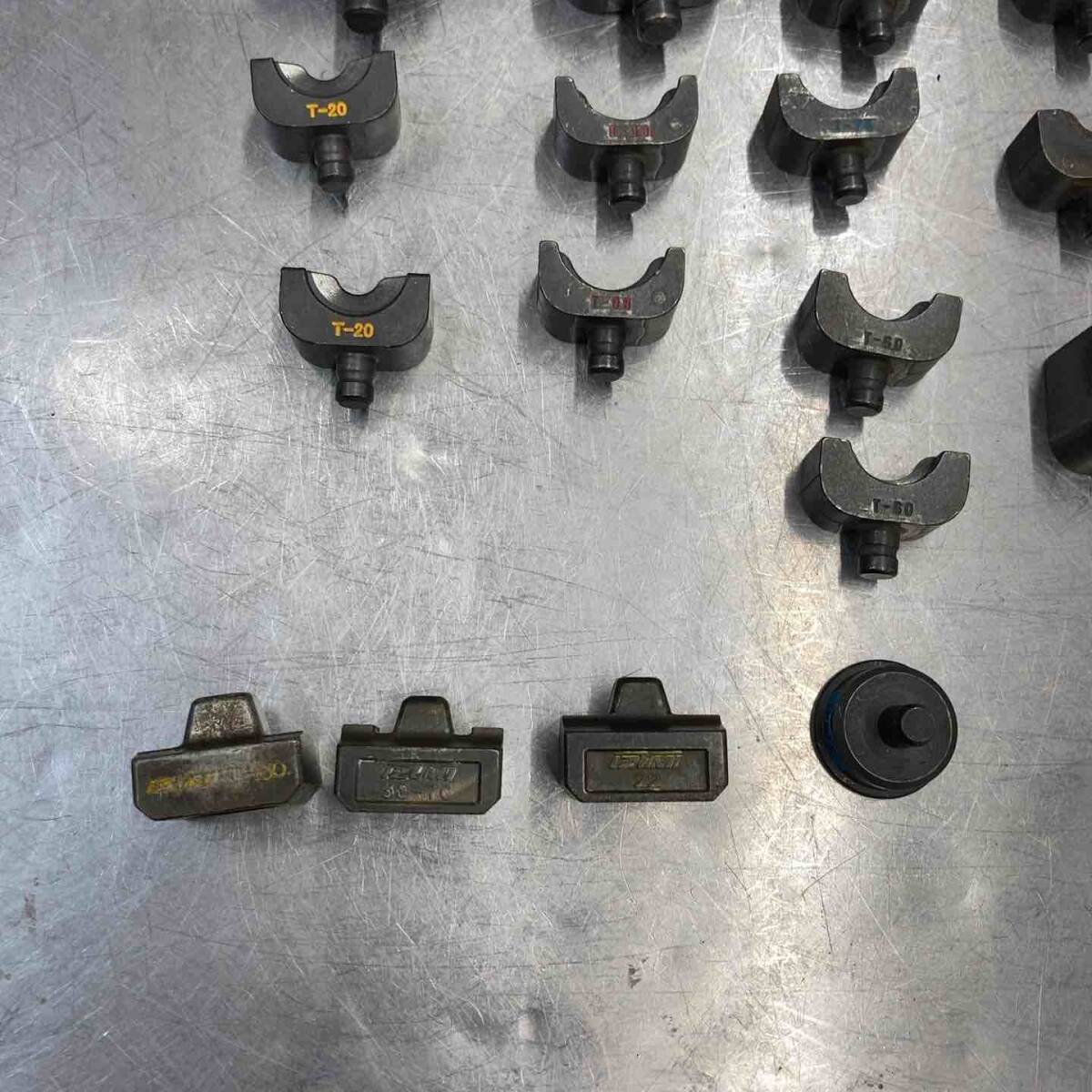 【中古品】 泉(IZUMI) コードレス圧着機 REC-150EM コマ多数付属 【東大和店】_画像9