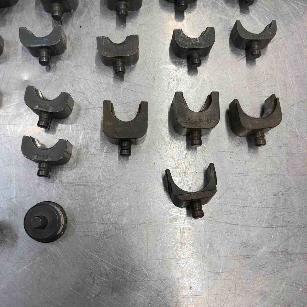 【中古品】 泉(IZUMI) コードレス圧着機 REC-150EM コマ多数付属 【東大和店】_画像10