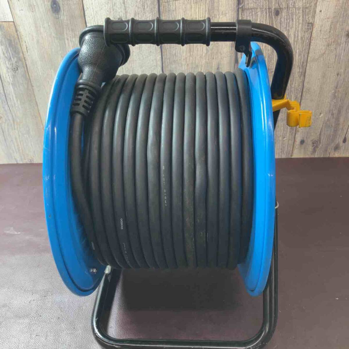 【中古品】 日動工業 野外型 防塵型 DNW-EC330-20A コードリール ドラム式電源 【東大和店】_画像2