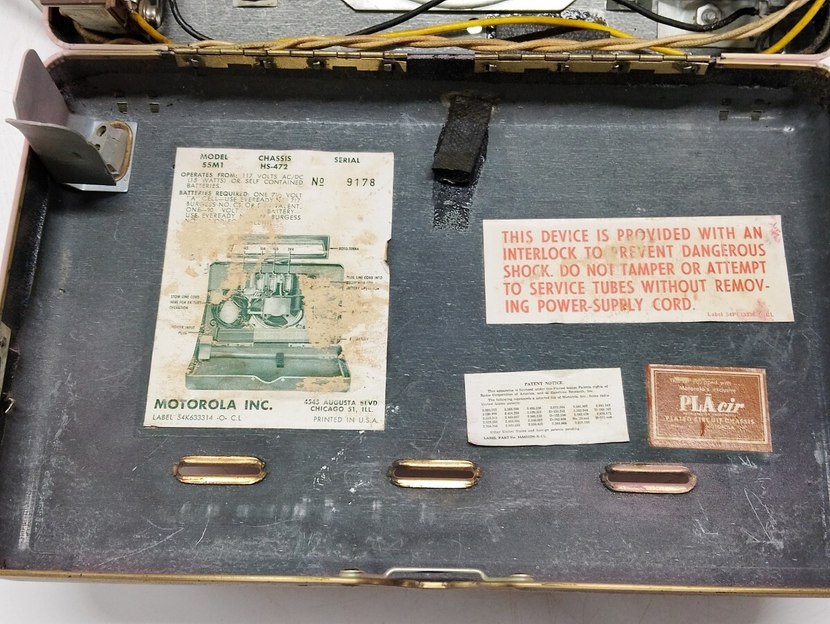 MOTOROLA モトローラ　MODEL 55M1 ポータブル 真空管ラジオ_画像8