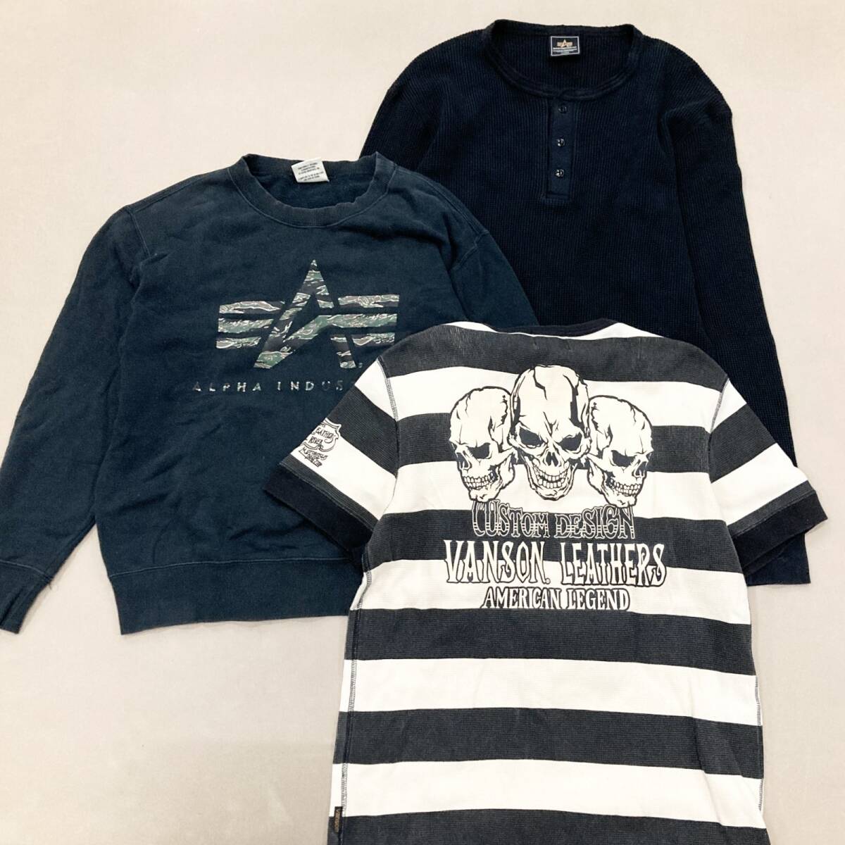 ★アメカジ ファッション 23点 まとめ AVIREX CALEE VANSON Schott Tシャツ パーカ トップス ボトムス 等 サイズMIX メンズ 卸現状品 8.9kg_画像8