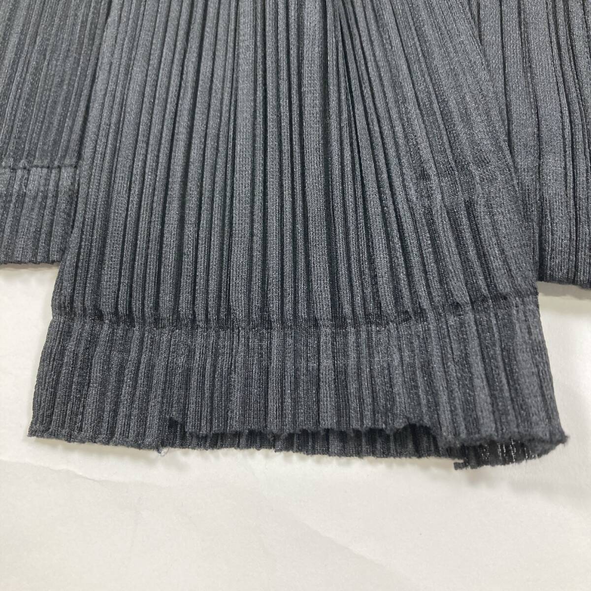 ☆ PLEATS PLEASE プリーツプリーズ カットソー 長袖トップス ジップアップ アウター 日本製 ブラック サイズ3 レディース 0.3kg_画像9