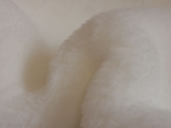 B格品ですが、暖かさは変わりません♪冬用あったか敷パッド♪ボリュームたっぷり敷毛布！ダブルサイズ！日本製♪ホワイト系★送料無料！_画像6