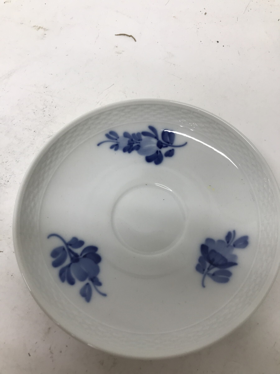 11.409 ^ Royal Copenhagen чайная чашка & блюдце цветочный принт Junk 