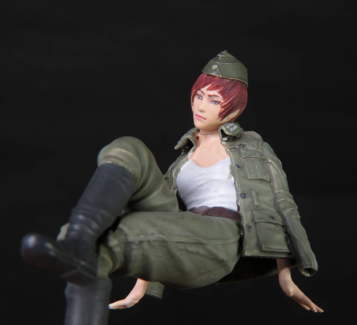 女ドイツ兵　足組　1/35レジンキット塗装済み完成品一体_画像10