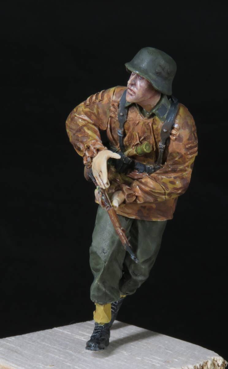 武装親衛隊迷彩服　G41ライフル　1/35レジンキット塗装済み完成品一体_画像8