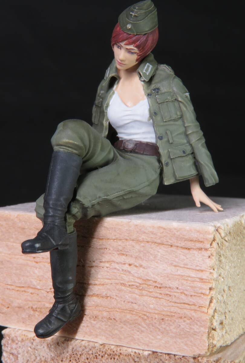 女ドイツ兵　足組　1/35レジンキット塗装済み完成品一体_画像4