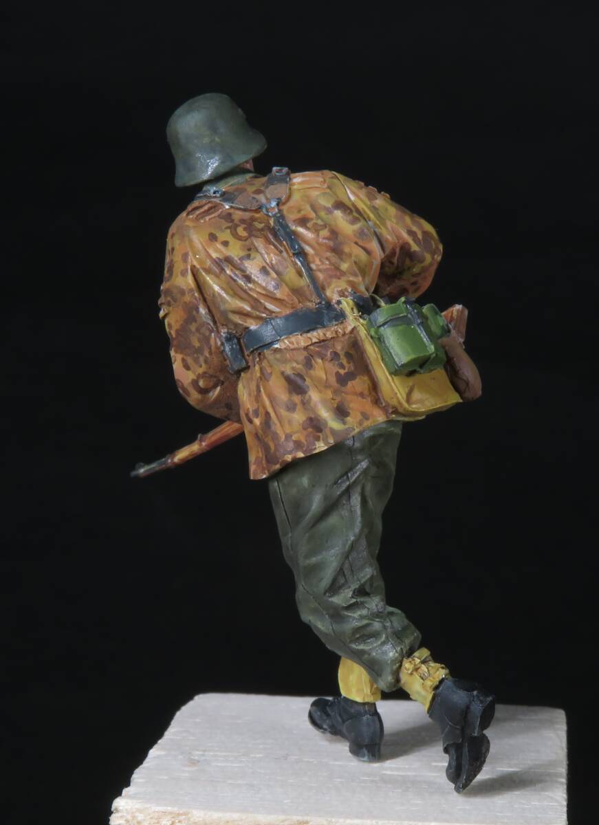 武装親衛隊迷彩服　G41ライフル　1/35レジンキット塗装済み完成品一体_画像10