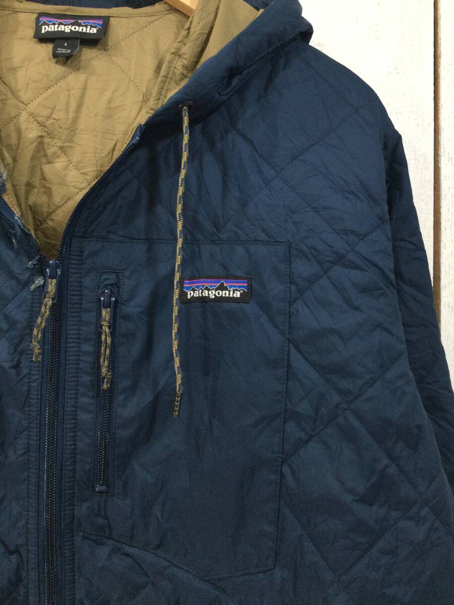 Patagonia パタゴニア 中綿 キルティングジャケット パフジャケット アウトドアジャケット メンズL ダメージあり_画像3