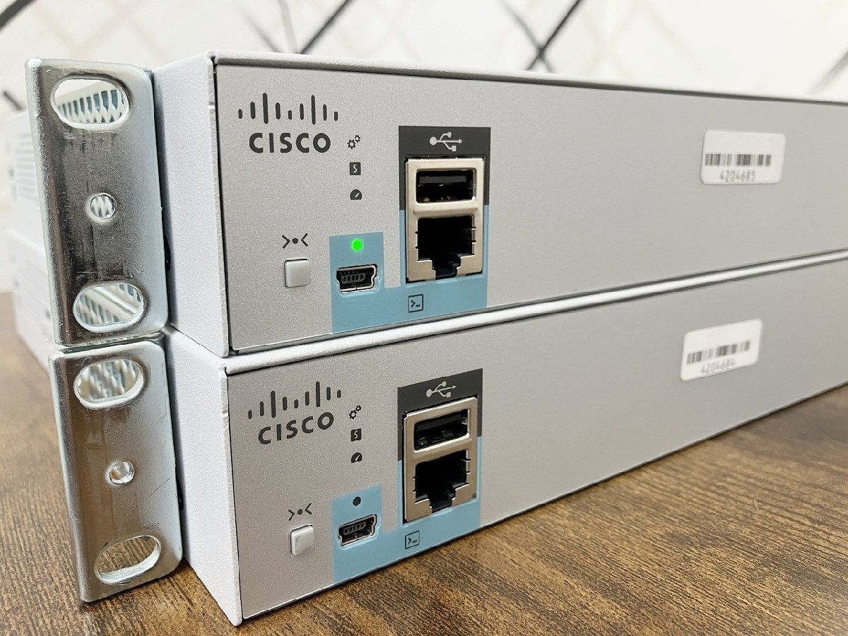 【埼玉発送】【初期化済】【起動のみ確認済】【まとめて２台】Cisco / Catalyst 2960-L Series/スイッチ / WS-C2960L-24TS-LL_画像2