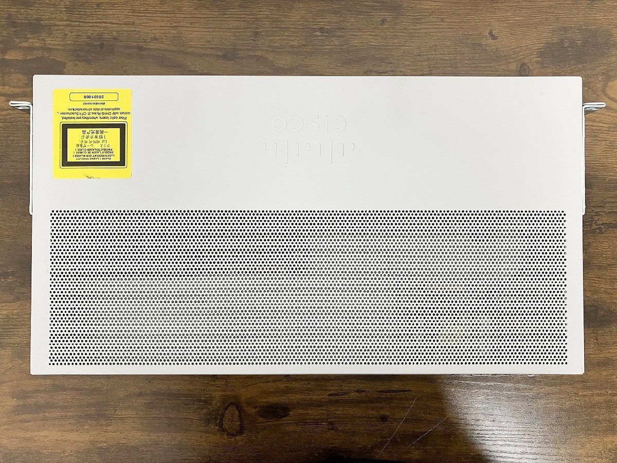 【埼玉発送】【初期化済】【起動のみ確認済】【まとめて２台】Cisco / Catalyst 2960-L Series/スイッチ / WS-C2960L-24TS-LL_画像6