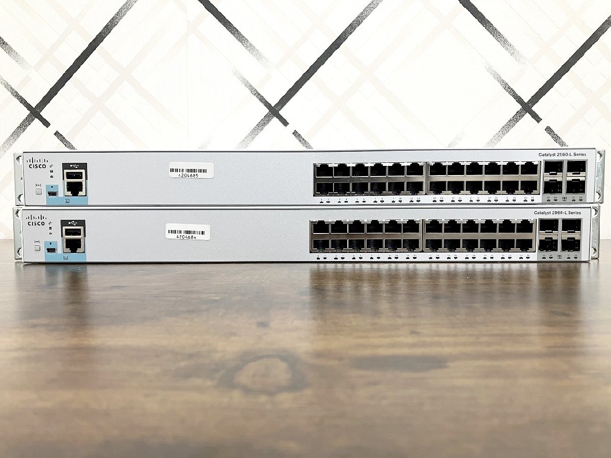 【埼玉発送】【初期化済】【起動のみ確認済】【まとめて２台】Cisco / Catalyst 2960-L Series/スイッチ / WS-C2960L-24TS-LL_画像1