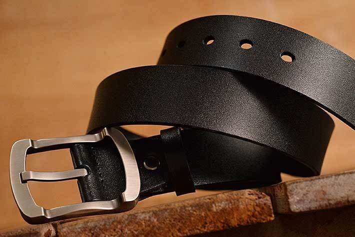 130～135cm 本革 レザー GENUINE LEATHER ベルト メンズ レディース 4mm肉厚 サイズ調整可能 7994365 ブラック 新品 1円 スタート_画像2