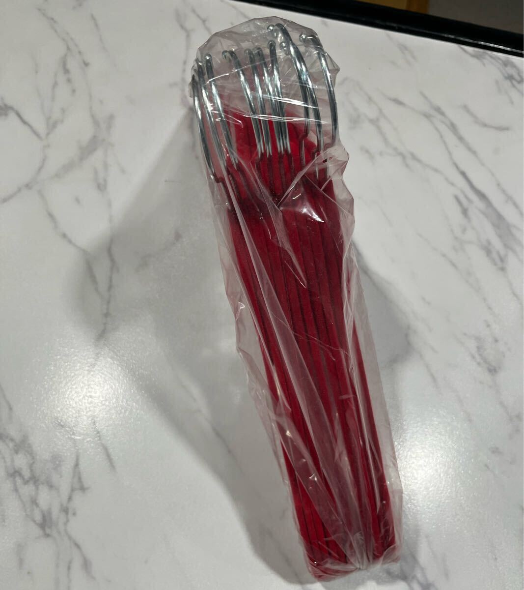 【未使用・未開発・新品】ハンガー10本セット　 ハンガー 赤_画像2