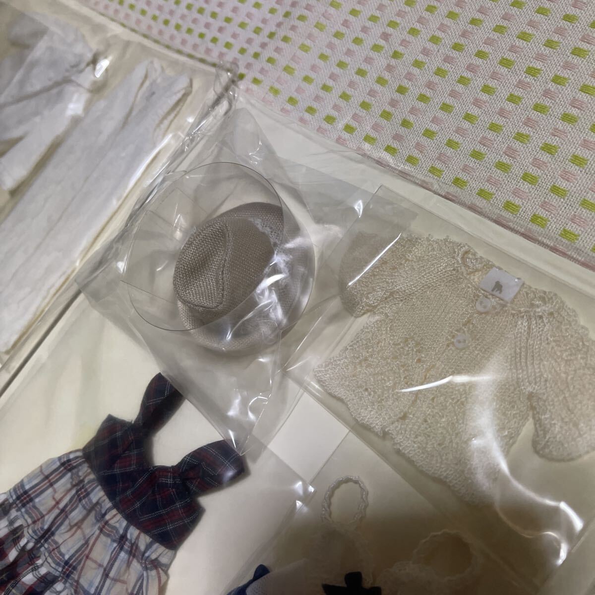 CCS 09SS「BACK TO BASICS ホワイトサンド お洋服 アウトフィット 未開封 セット 衣装 ドール用 着せ替え人形 of_画像3