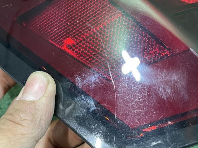レクサス GS DAA-GWS191 右テールランプ GS450H SONAR LEDテールランプ　フィニッシャーランプ1台分セット_画像10