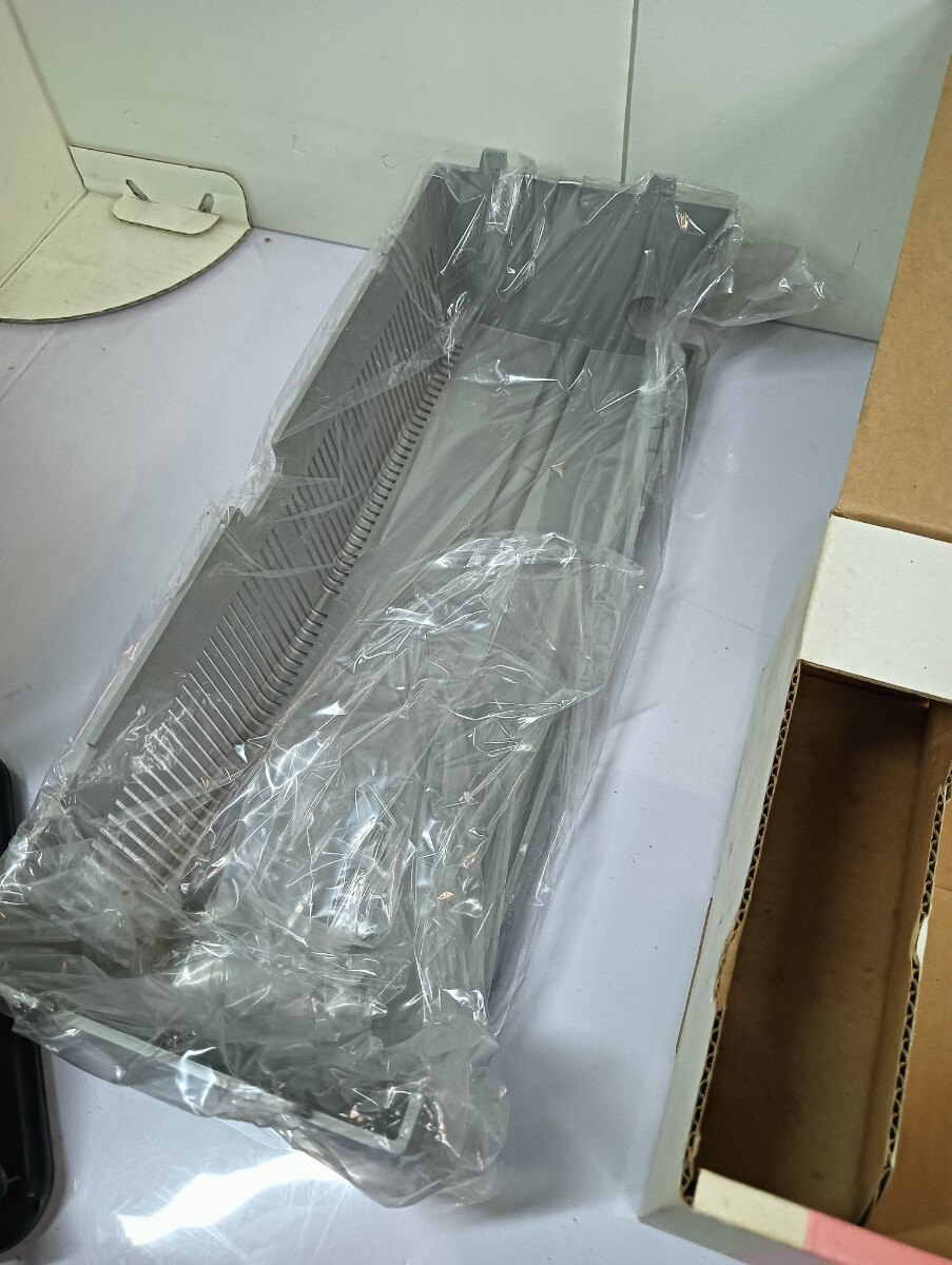 【1円スタート】新品未使用 NEC PC-9801RX21 添付品収納箱 キーボード マニュアル BASICソフト デッドストック 希少品 80サイズ_画像5