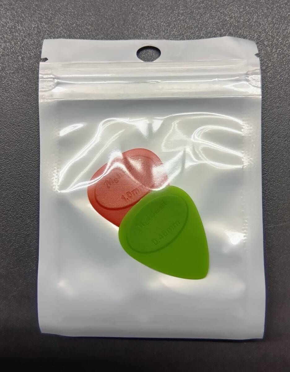 滑り止め付きピック 2枚セット ギター ピック_画像2