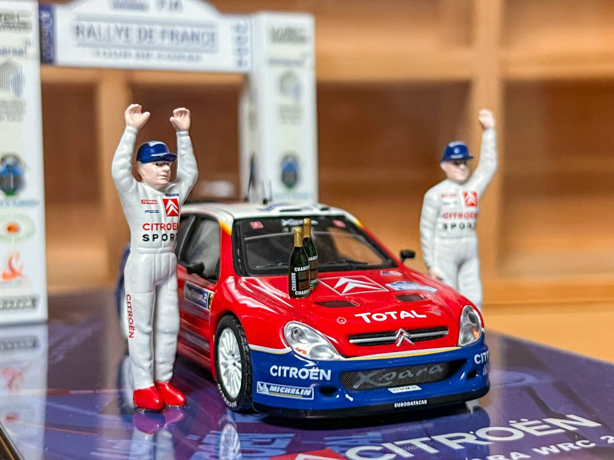1/43 ジオラマ付き IXO シトロエン クサラ WRC S.ローブ ツール ド コルス ラリー 2004_画像1