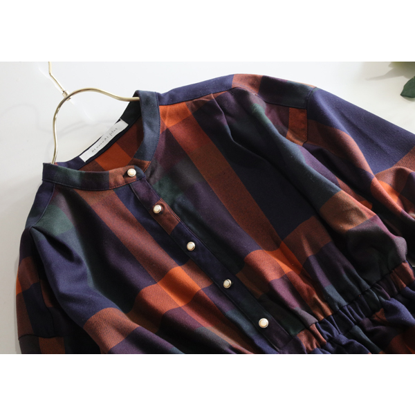 アズノウアズ AS KNOW AS plus★大人可愛い♪パール釦ブロックチェック柄ウエストシャーリングロング丈ワンピース_画像2