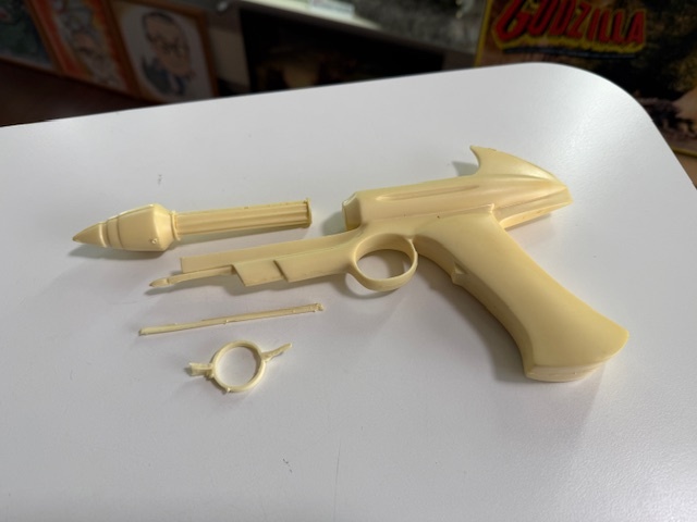 ウルトラガン 1/1 プロップサイズ レジンキャストキット 貴重_画像2