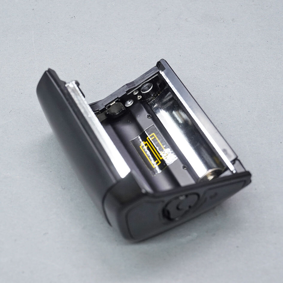 【60】コン Nikon MB-20 バッテリーグリップ Nikon F4 フィルムカメラ用_画像8