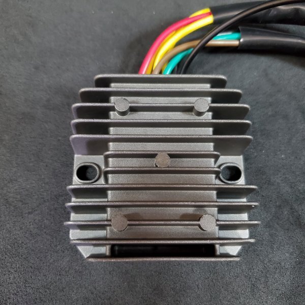 スズキ レギュレーター GT380 GT550 GT750 TS400 リプロ レクチファイア 整流器 社外品 SUZUKI_画像2