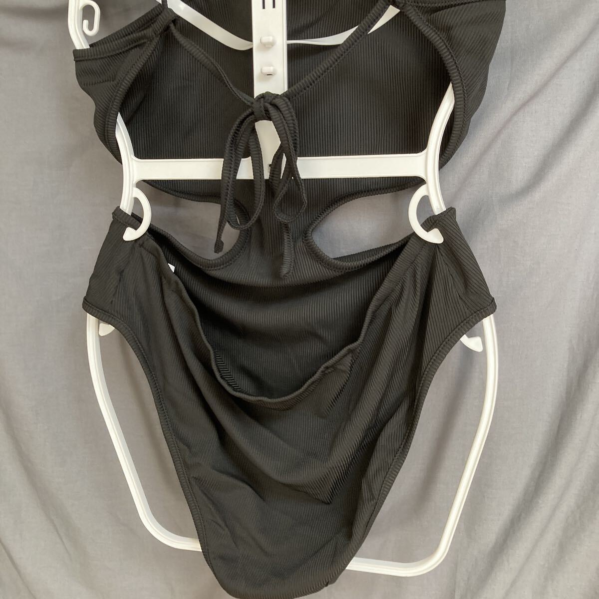 大胆カットのボディースーツ4L_画像5