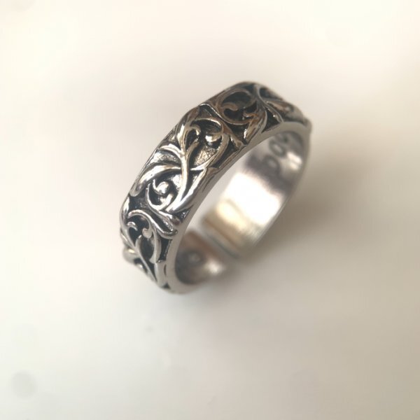 【新品未使用】【送料無料】シルバーリング メンズ アイビー 唐草 オープンリング C型 20号 調整可能 SILVER925_画像1