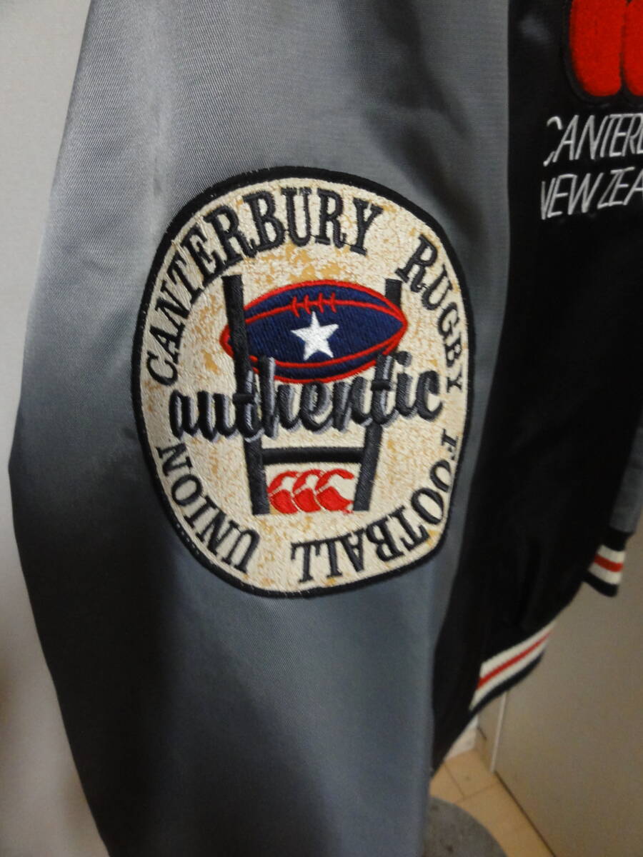 格安ビンテージ系廃版レア・CANTERBURY NEWZEALAND(カンタベリー)・黒×グレー系地・多数の刺繍&エンブレムデザイン付きスタジャン M～L位_画像5