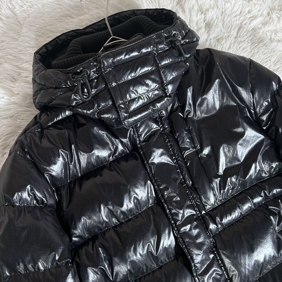 良品【希少!XL相当大きいサイズ】HUGO BOSS ヒューゴボス 2way ダウンジャケット ナイロン ブラック 肉厚 軽量 袖ロゴ UK52 ダックダウン_画像5