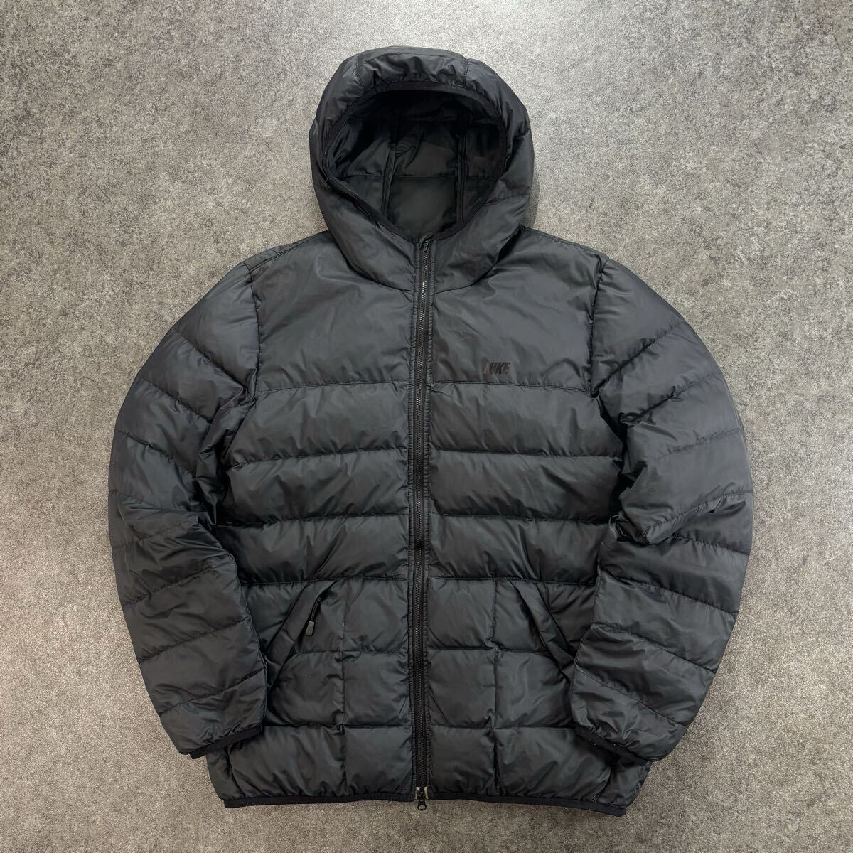 NIKE ナイキ ダウンジャケット ダウンパーカ フルジップ キルティング ロゴプリント 防寒 肉厚 ダークグレー系 メンズ L 541479-010_画像1
