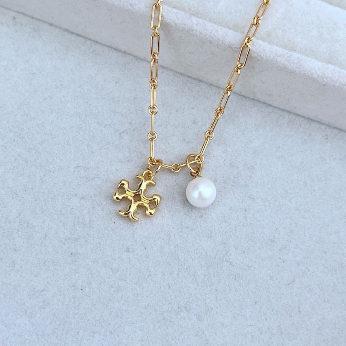 新品未使用　Tory Burch トリーバーチ　ネックレス　ゴール　パール　_画像4