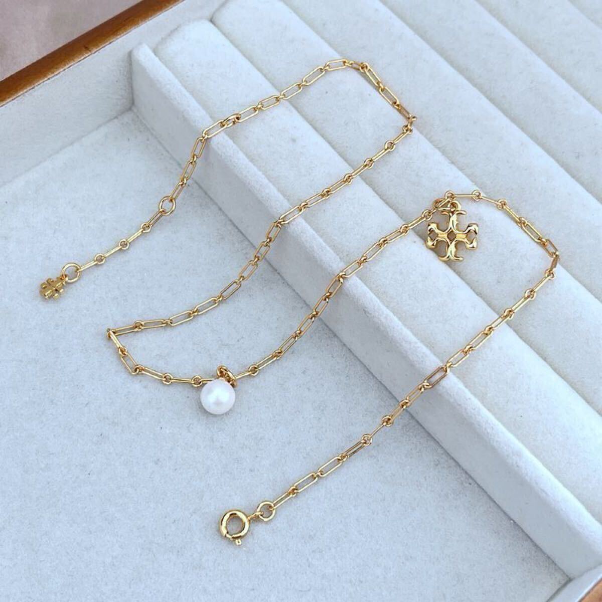 新品未使用　Tory Burch トリーバーチ　ネックレス　ゴール　パール　_画像5