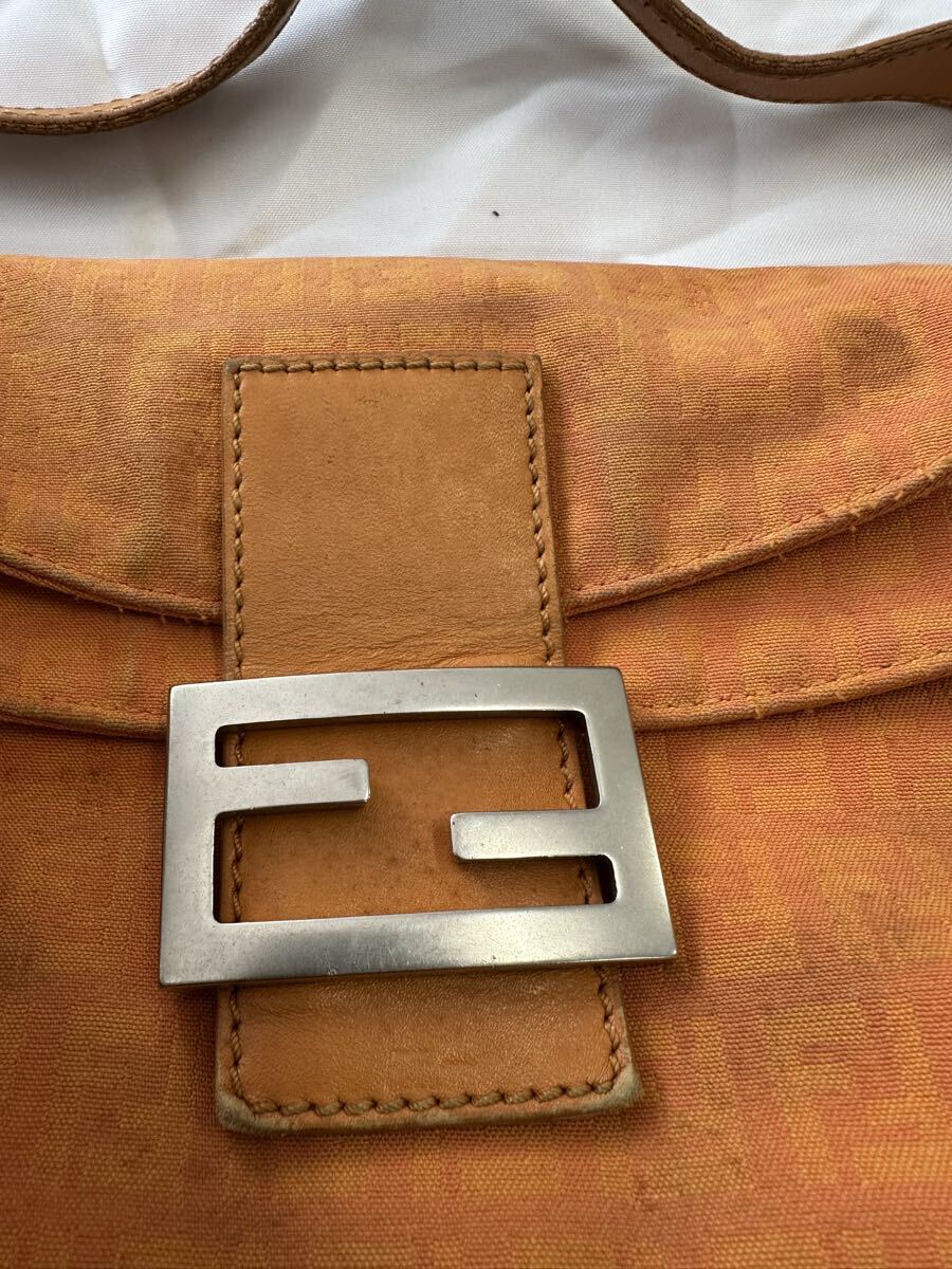 FENDI フェンディ ミニマンマバケット ハンドバッグ ズッキーノ ワンショルダー_画像2