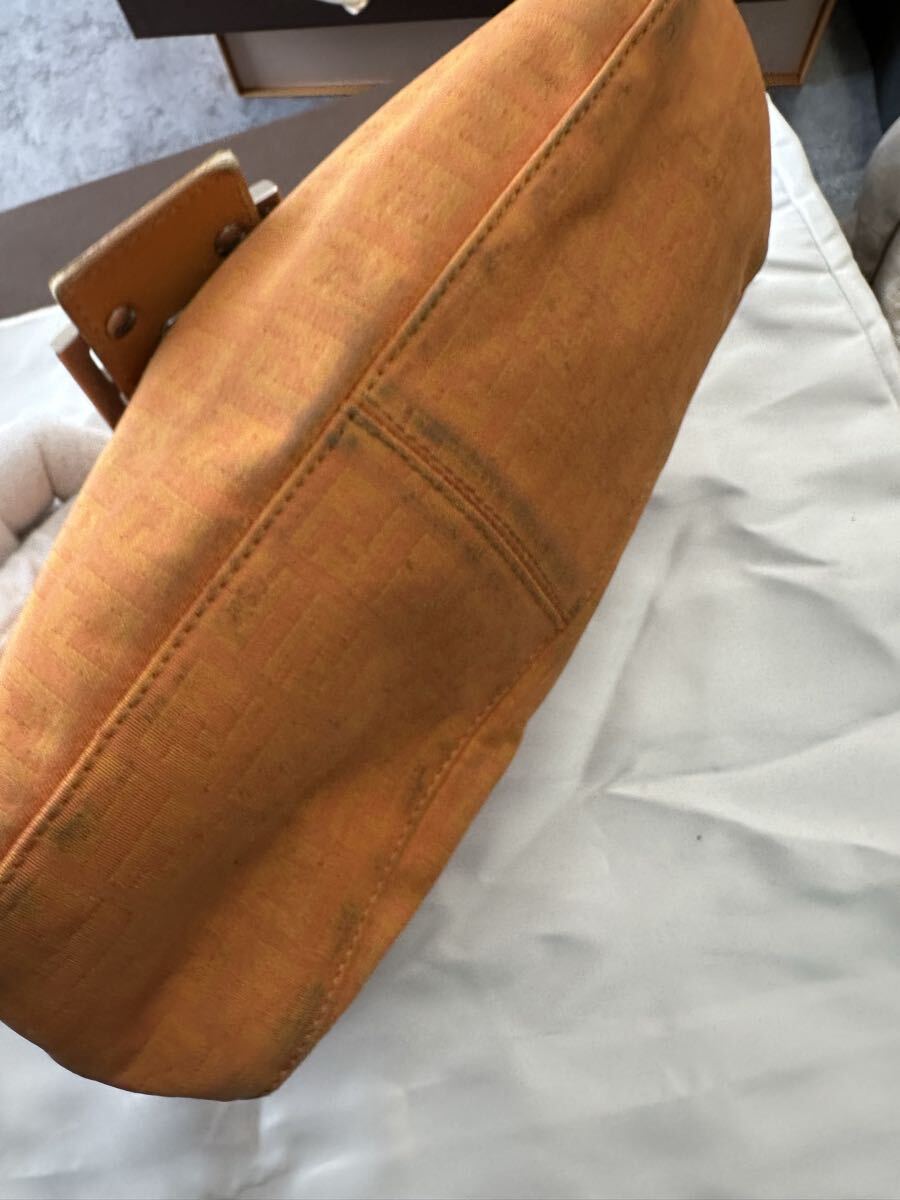 FENDI フェンディ ミニマンマバケット ハンドバッグ ズッキーノ ワンショルダー_画像3