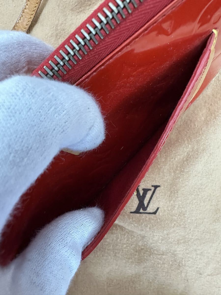  Louis Vuitton verunimaro Lee квадратное 