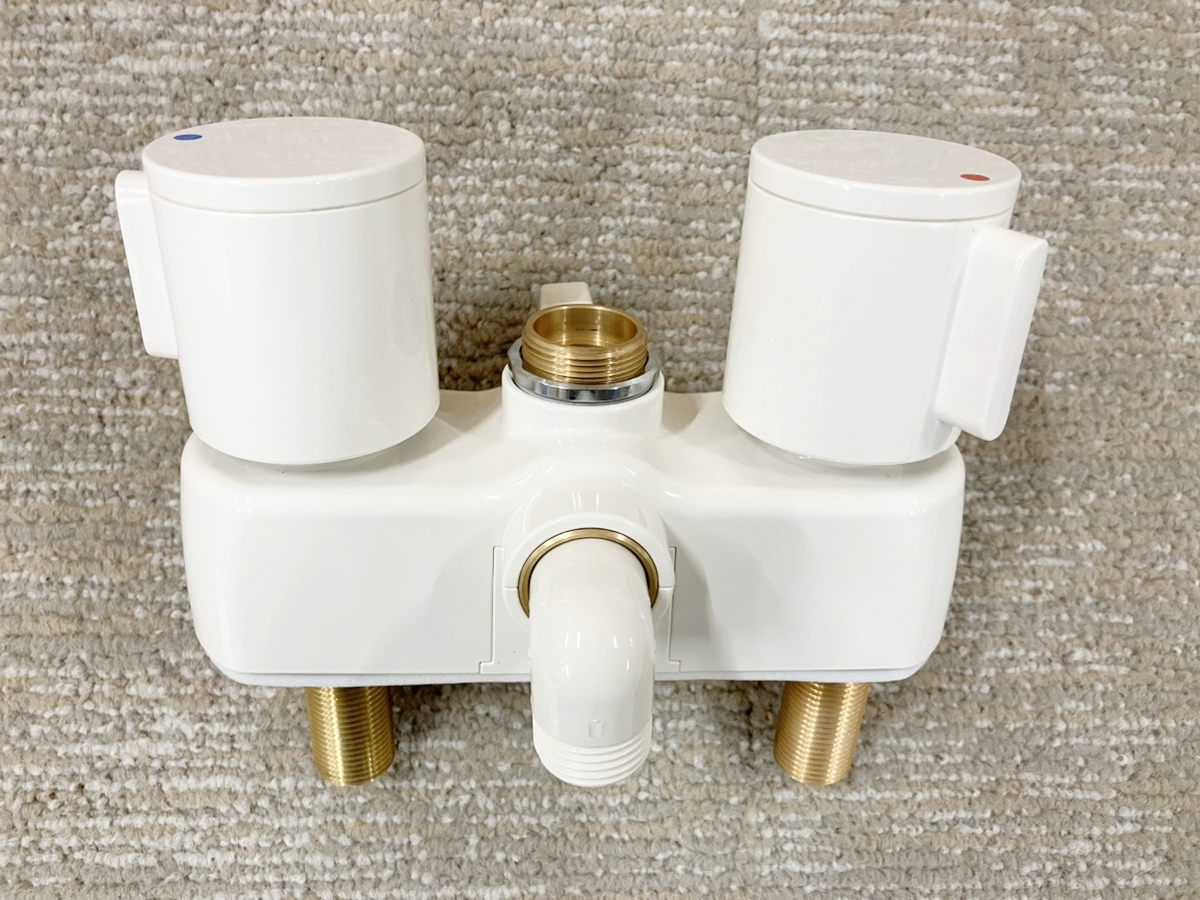 E-4【未使用】KVK デッキ形2ハンドルシャワー 寒冷地用 台付2ハンドル13 KF2008G3 浴室用水栓 IK1104-6xxx3_画像4