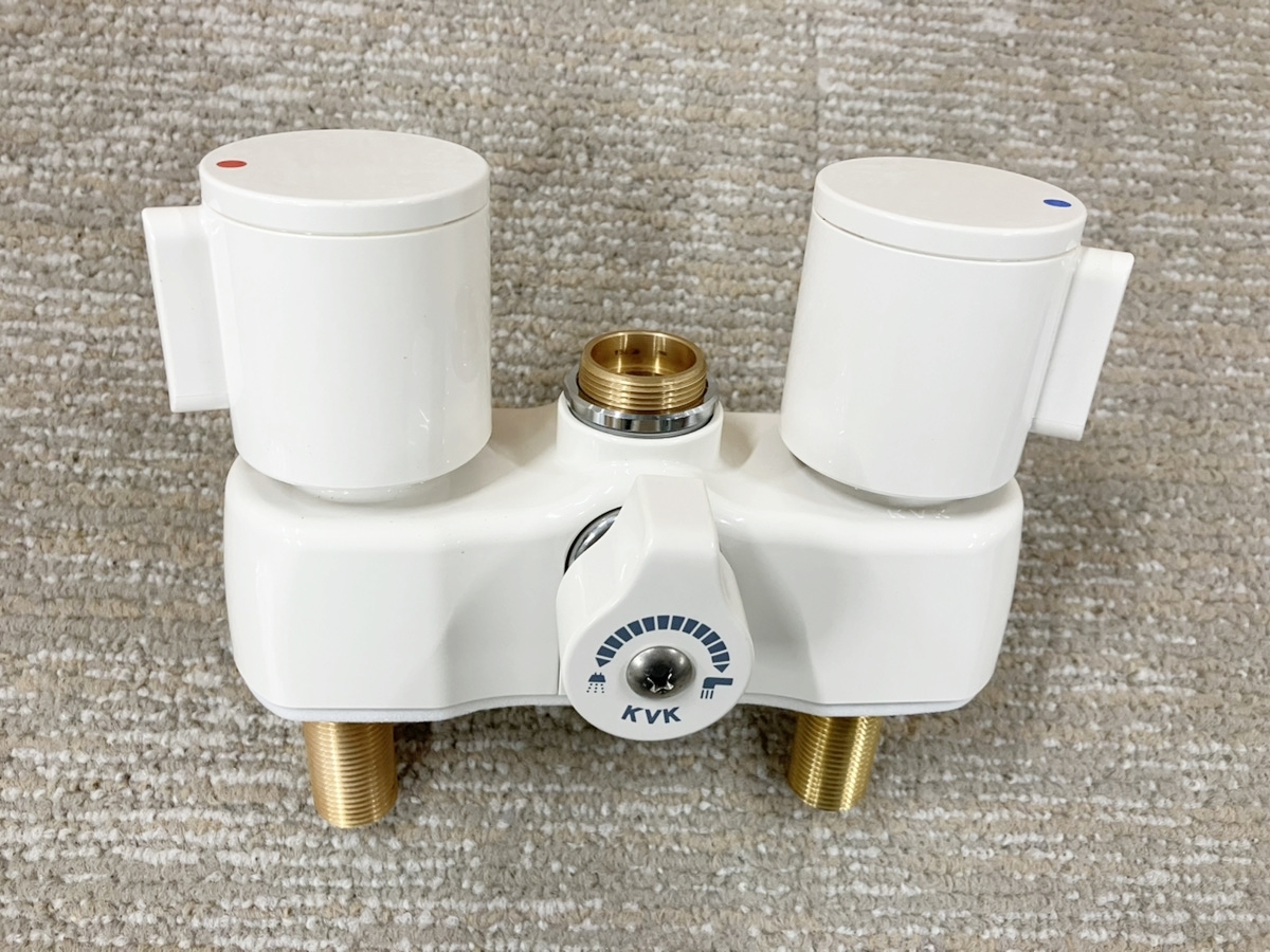 E-4【未使用】KVK デッキ形2ハンドルシャワー 寒冷地用 台付2ハンドル13 KF2008G3 浴室用水栓 IK1104-6xxx3_画像5