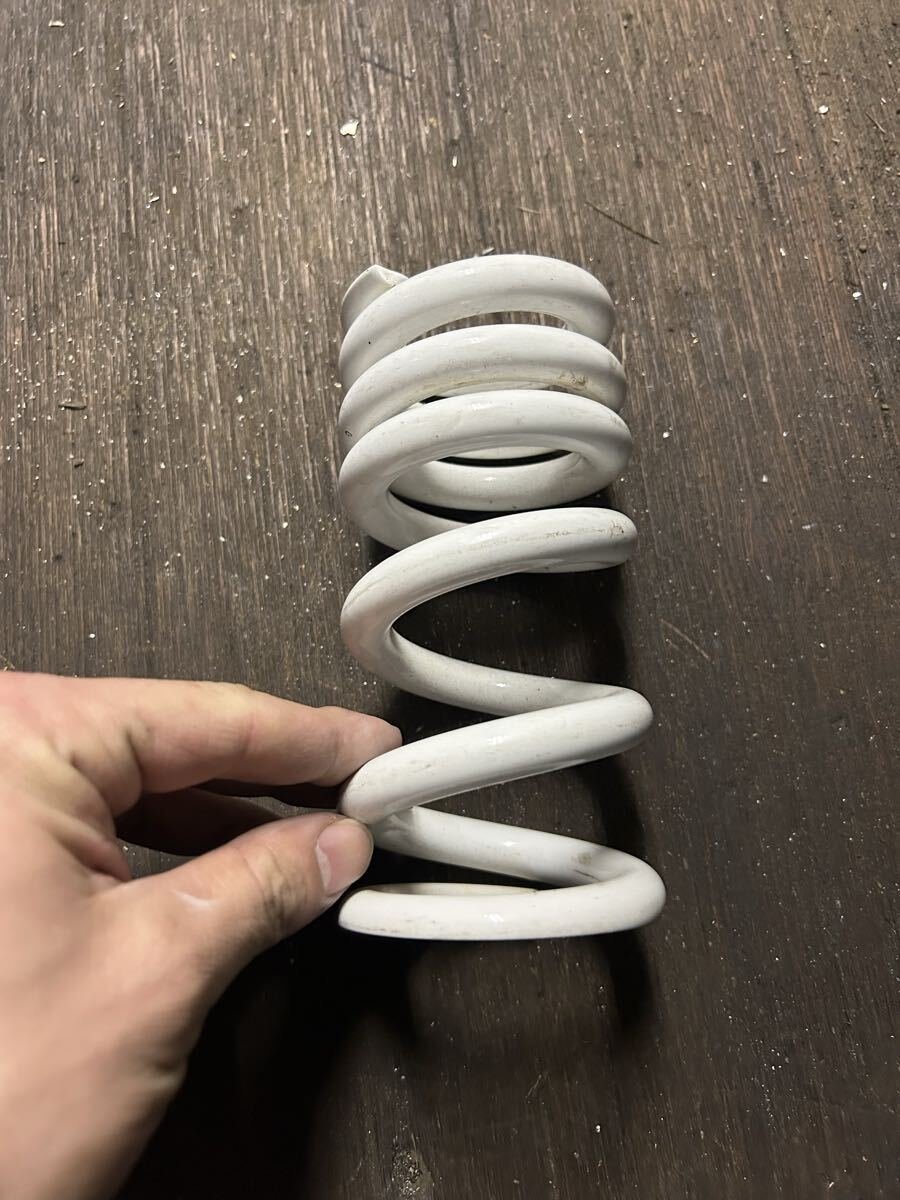 POSH　FTR223 強化リヤスプリング _画像1