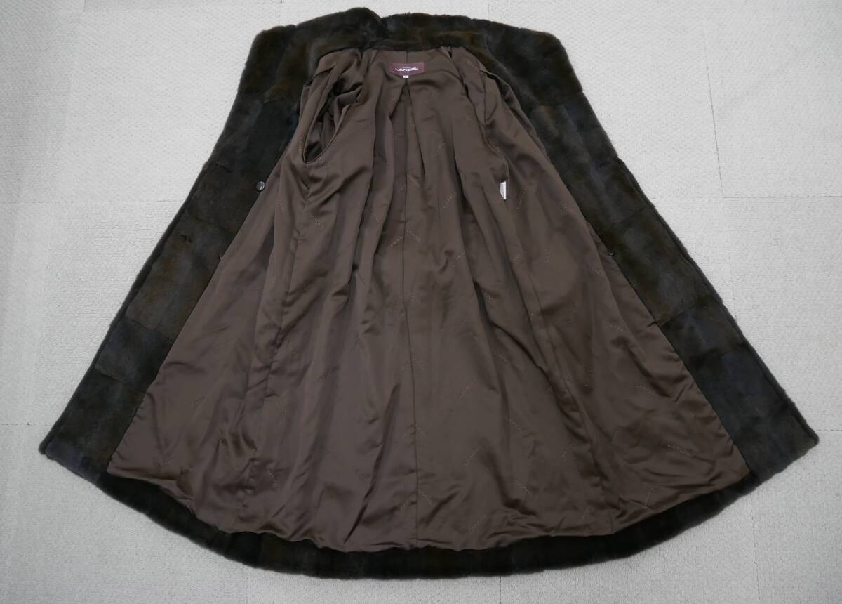 [LANCEL]☆ウィーゼル☆ロングコート☆着丈114cm☆ロゴ入りボタン☆斜めポケット☆裾回り約170cm☆レアカラー☆レアデザイン☆_画像6