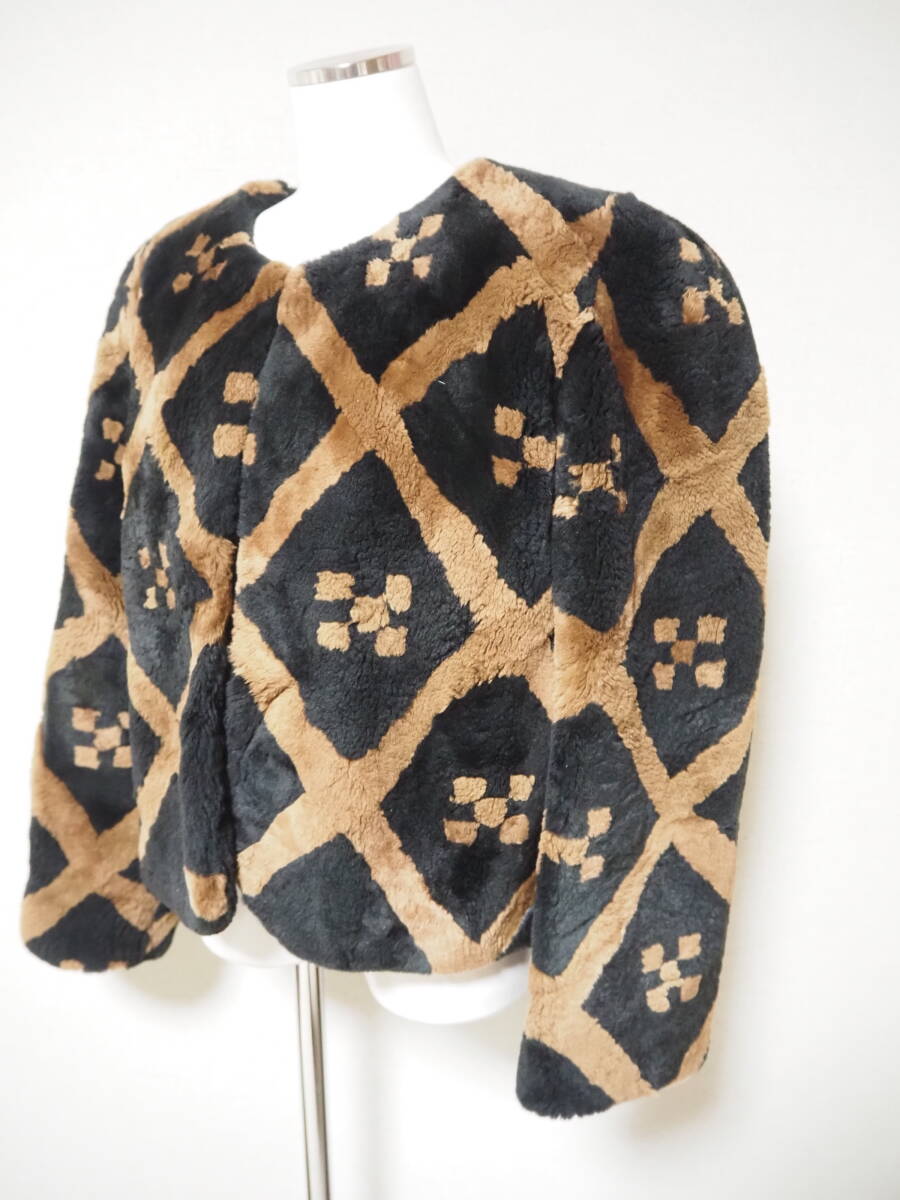 ■ヌートリア■ショートコート■着丈52㎝■レアカラー■レアデザイン■_画像2