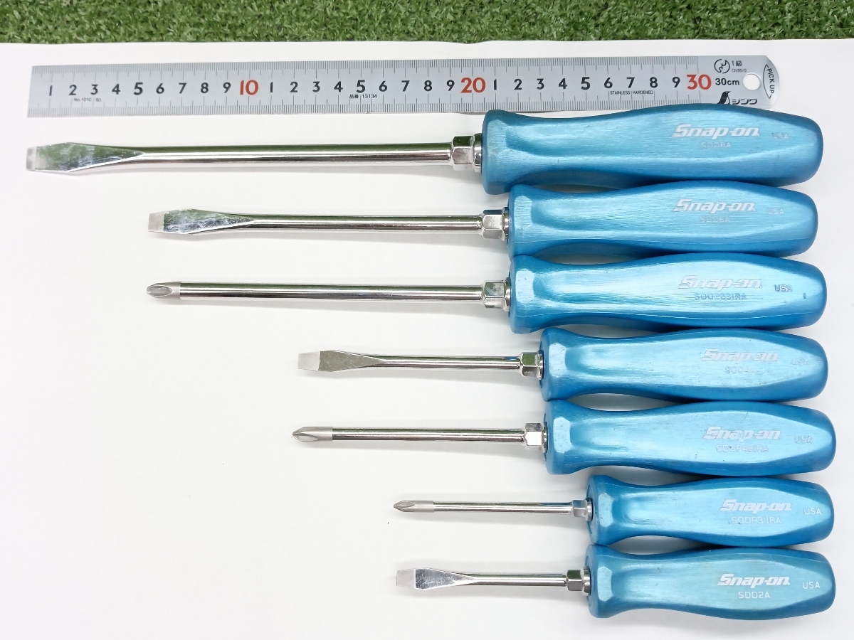中古 snap-on スナップオン 樹脂グリップ プラス マイナス ドライバー セット 7本 まとめ売り 不揃い SDDP_画像1