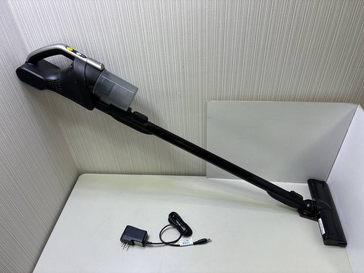 (ソ2330)VC-CLS11-S TOSHIBA 東芝クリーナー 充電式掃除機 2022年製 通電確認済み 中古品 _画像2