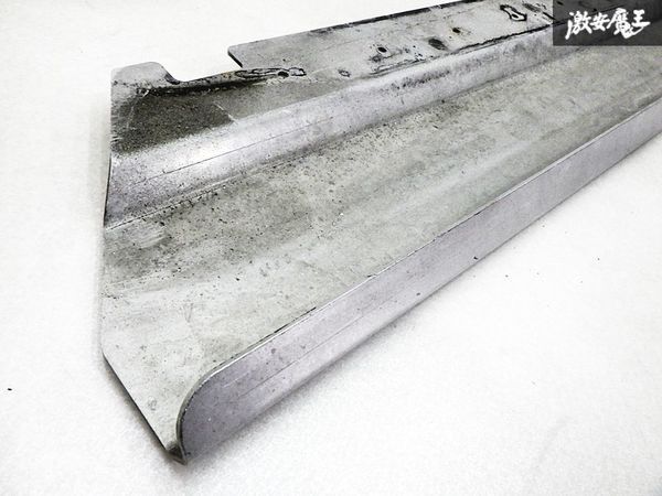 ★希少!! ストア出品!!★ 社外品 ランチア デルタ EVO1/2 フロント バンパー リップガード アンダーガード 外装 エアロ 即納 棚17G_画像7