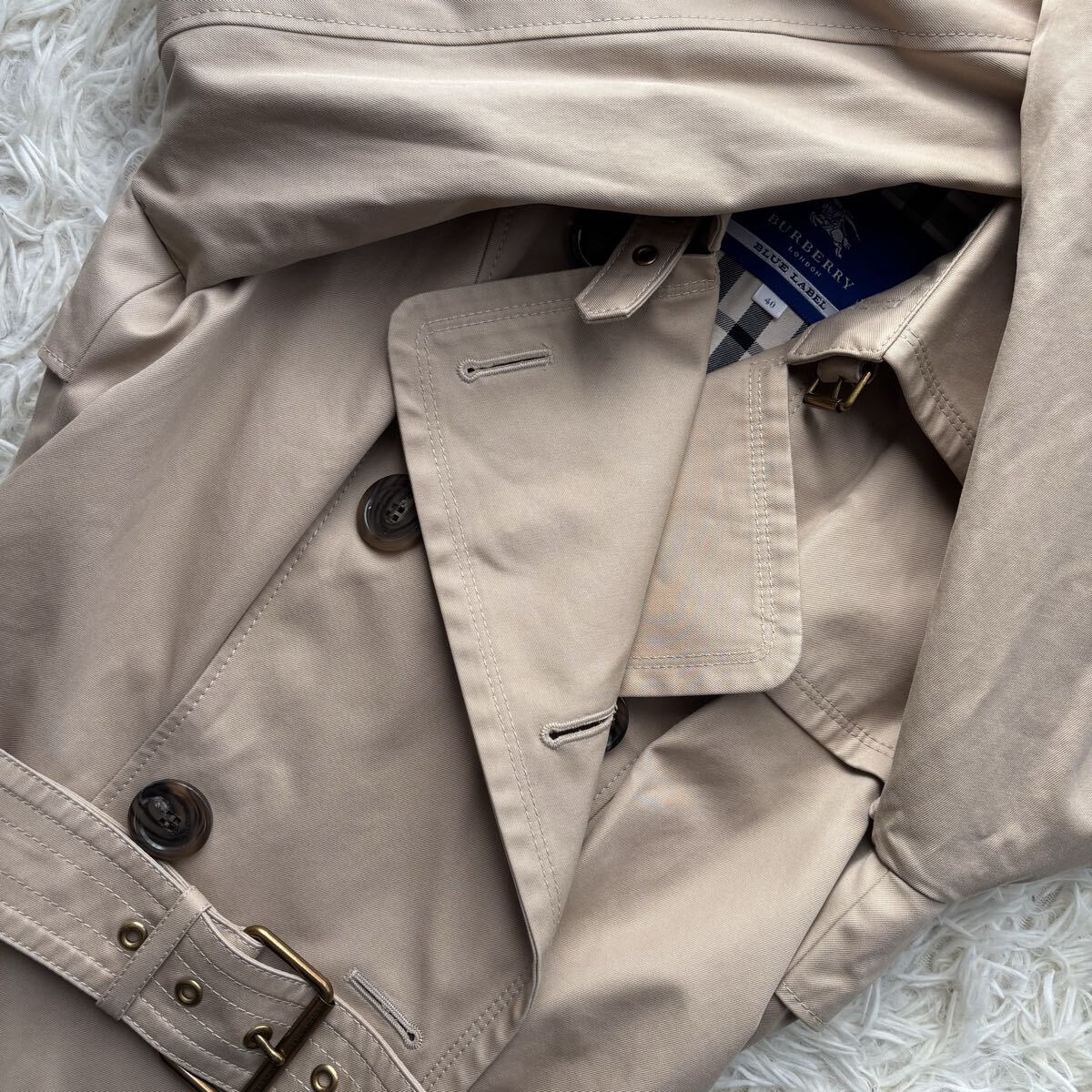 【激レア 美品】BURBERRY BLUE LABEL バーバリー ブルーレーベル トレンチコート ノバチェック ベルト付 ベージュ ハニーベージュ 40 S〜M_画像4