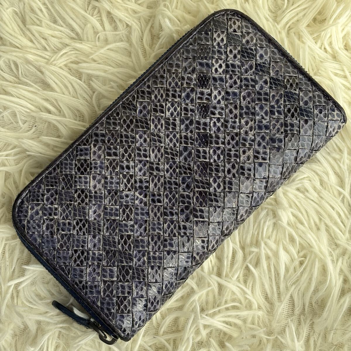 [ очень редкий прекрасный товар ]BOTTEGA VENETA Bottega Veneta длинный кошелек Zippy бумажник сетка a year z питон . кожа оттенок голубого синий серия 