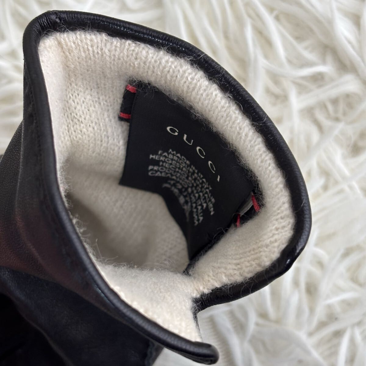 【超激レア 美品】GUCCI グッチ レザーグラブ 革手袋 手袋 GGマーモント ゴールド金具 レザー ラムレザー 羊革 本革 カシミヤ 黒 ブラック_画像9