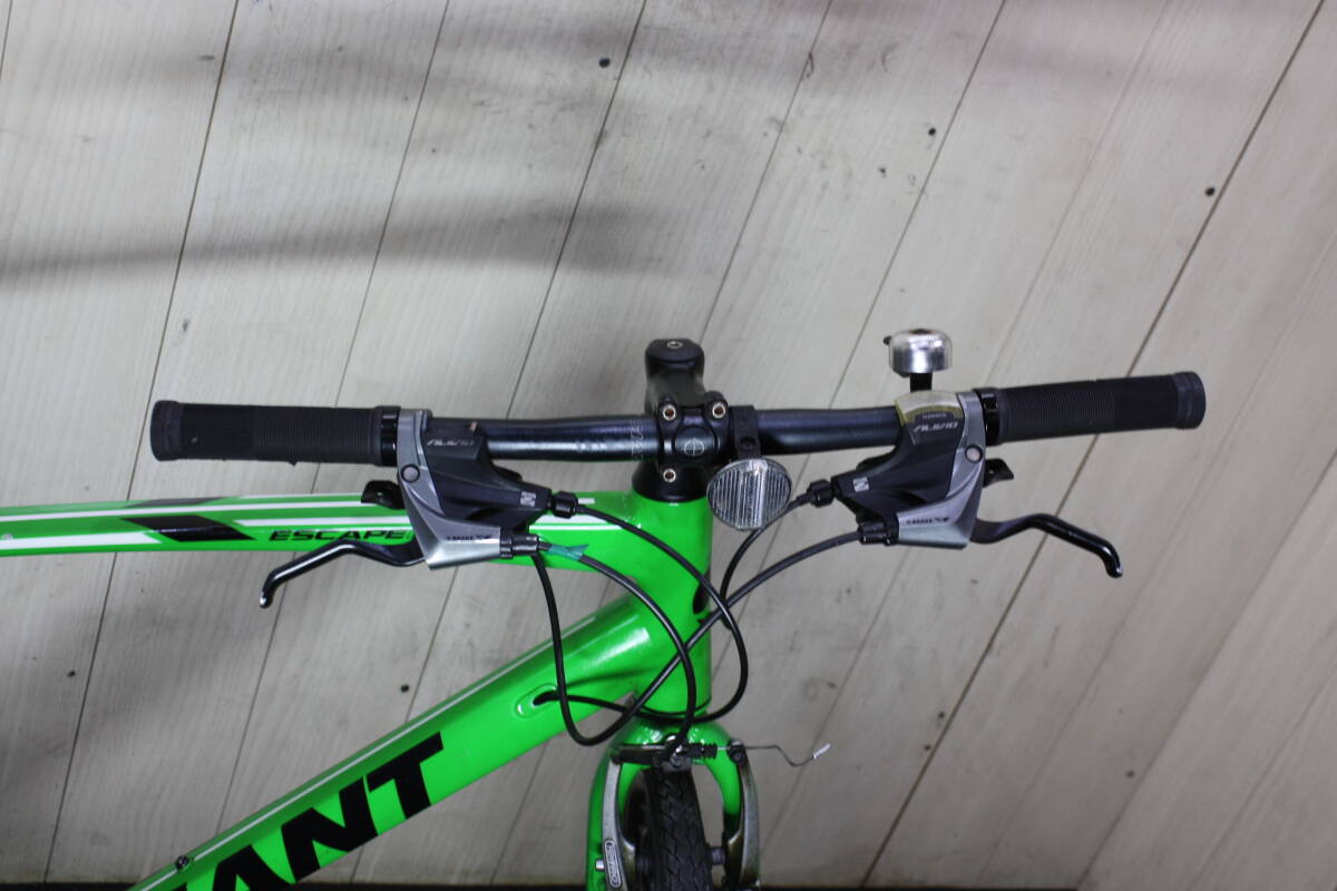 人気！GIANT ESCAPE RX 700C アルミ 27速 470mm GREEN系 クロスバイク_画像3