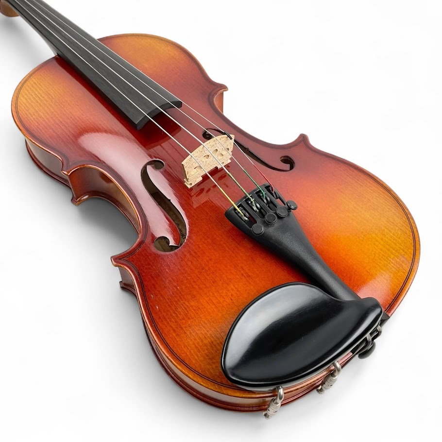 極美品●スズキバイオリン● No.300 1/2 1993年製 T.杉藤 良音 極美品 スズキバイオリン No 300 1/2 1993年製 T 杉藤 良音 SUZUKI